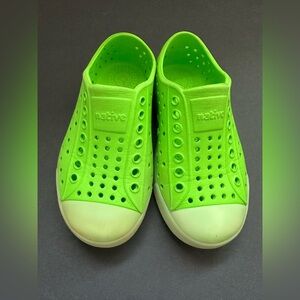 Native Shoes - Bright green